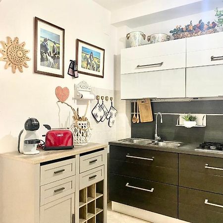 Ladya Apartment อาลเกโร ภายนอก รูปภาพ